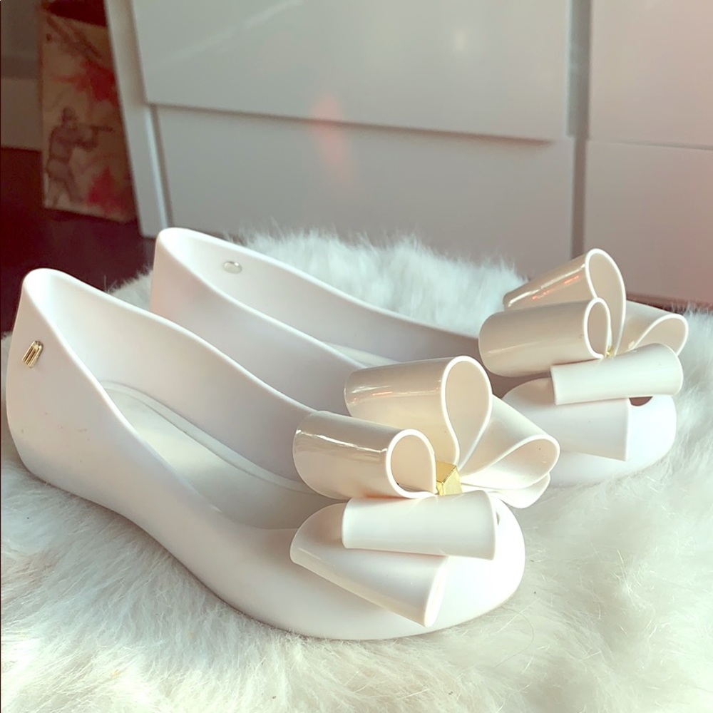 Melissa white bow flats